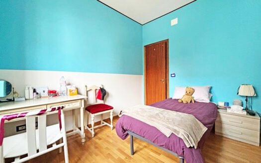 Vendesi appartamento su due livelli in Via Strinella