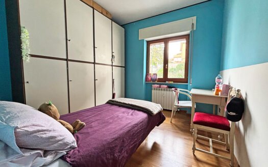 Vendesi appartamento su due livelli in Via Strinella