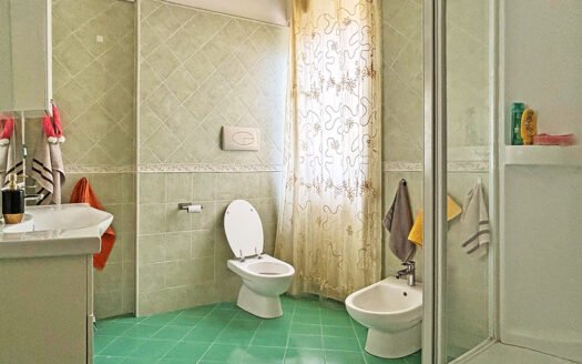 Vendesi appartamento su due livelli in Via Strinella