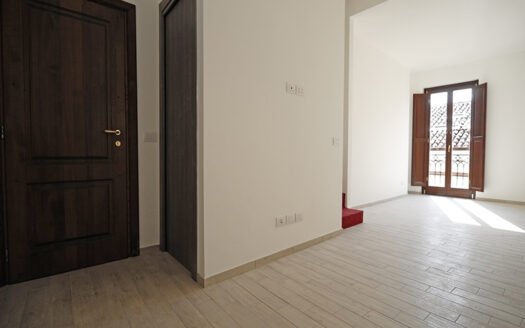 Affittasi attico con terrazzo su Piazza Duomo