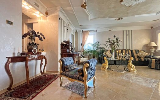 Villa unifamiliare nell'immediata periferia