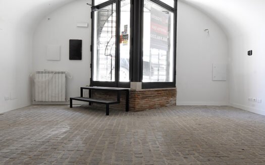 Affittasi locali commerciali varie metrature in centro storico