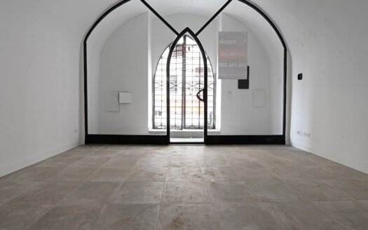 Affittasi locali commerciali varie metrature in centro storico