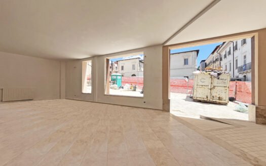 Palazzina demolita e ricostruita in Piazza S.Pietro