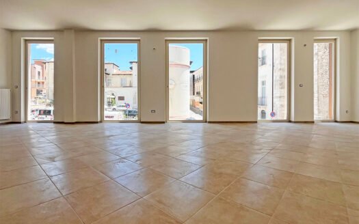 Palazzina demolita e ricostruita in Piazza S.Pietro