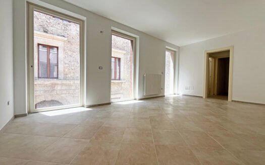 Palazzina demolita e ricostruita in Piazza S.Pietro