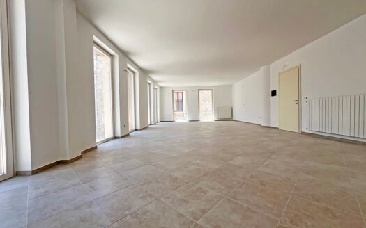 Palazzina demolita e ricostruita in Piazza S.Pietro