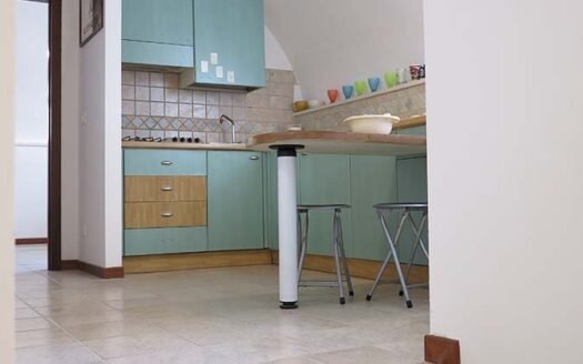 Trilocale in palazzo storico in Piazza S.Giusta