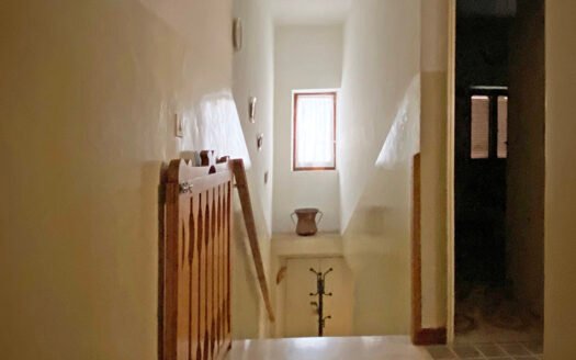 Filetto, proprietà ai piedi del Gran Sasso