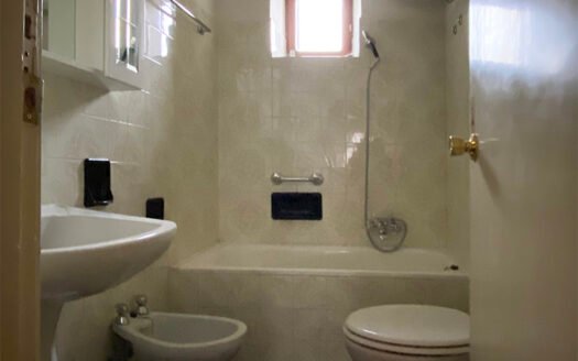 Filetto, proprietà ai piedi del Gran Sasso