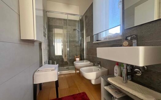 Splendida villetta bifamiliare in classe "A"