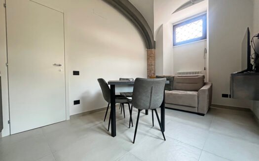 Centralissimo appartamento indipendente con cortile esclusivo