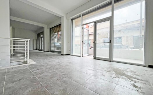 Ampio locale commerciale di nuova costruzione