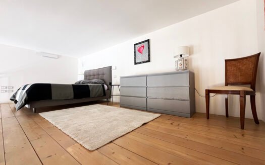 Elegante appartamento con cantina in centro storico