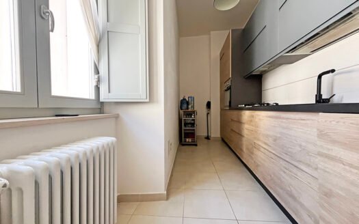 Elegante appartamento con cantina in centro storico