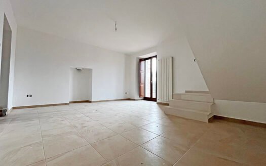 Duplex in vendita con ascensore, garage e cantina