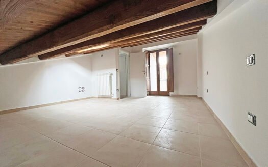 Duplex in vendita con ascensore, garage e cantina