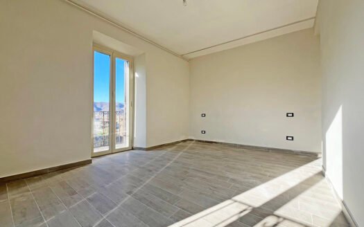 Casa indipendente con giardino a Montereale