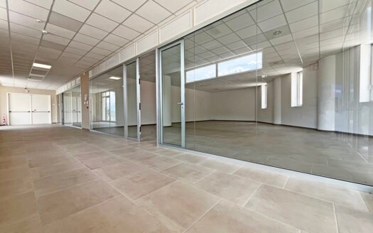 Affittasi nel Centro Polifunzionale "City Center"