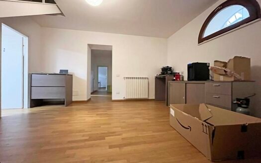 Appartamento in affitto in palazzo storico